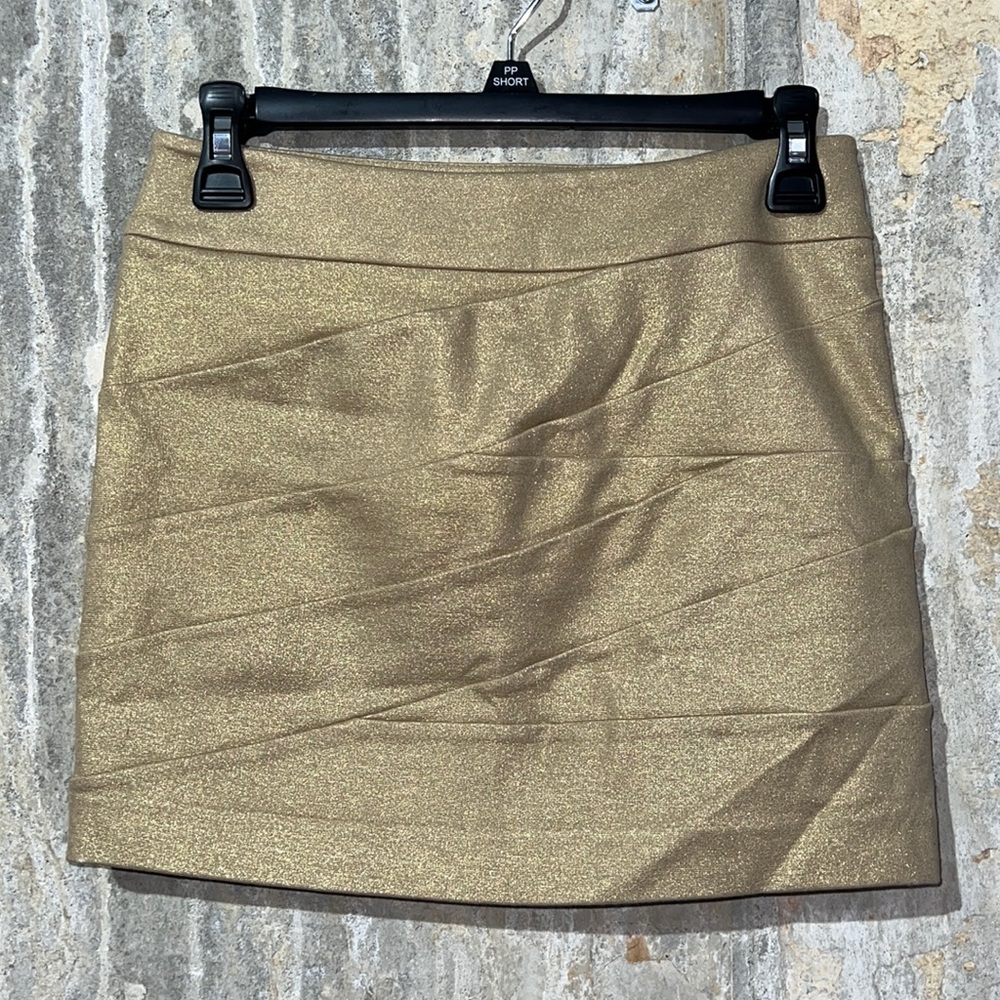 Short mini gold glitter skirt